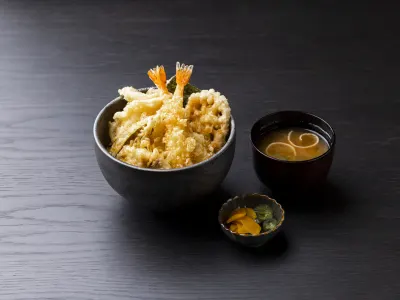 海老と旬菜　上天丼