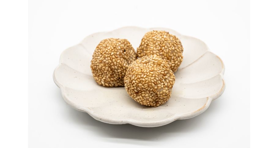 サクサク揚げたて胡麻団子