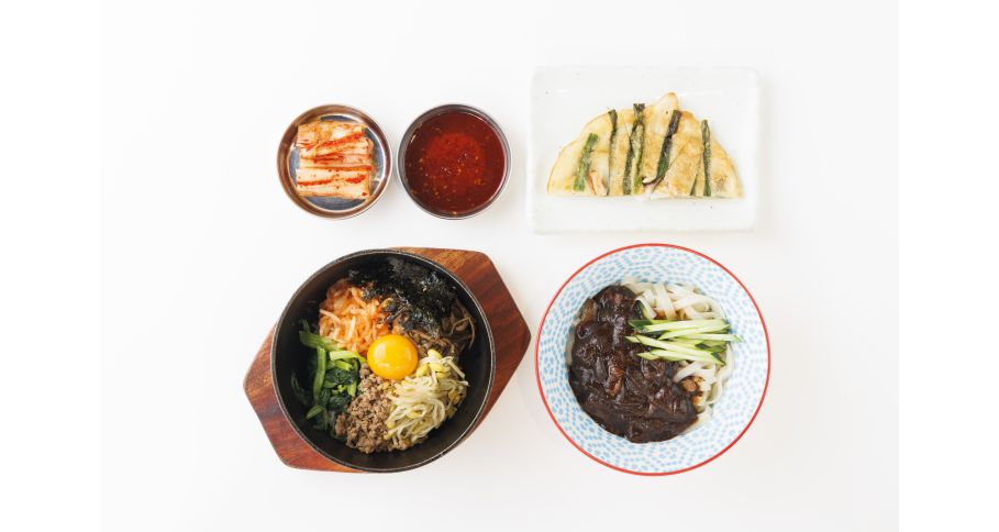 HALF ＆ HALF SET　石焼ビビンバ ＆ジャージャー麺