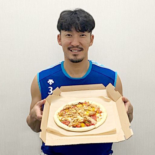 【梶谷選手プロデュースメニュー】ツナとトマトとサラミの "マイティ"ピザ　ベイカラ／ミニサラダ＆フライドポテト付き-0