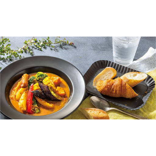 バケット 横浜ジョイナス店 夏野菜のスープカレー New Port ニューポート デリバリープラットフォーム