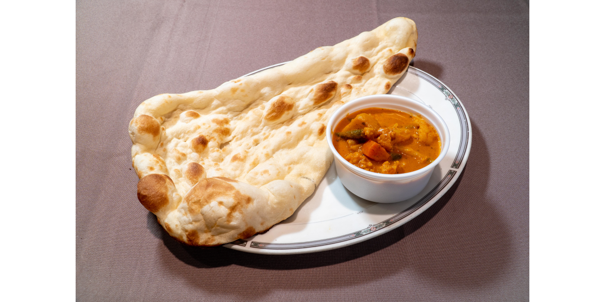 カザーナみなとみらい店 カレー ナン New Port ニューポート デリバリープラットフォーム