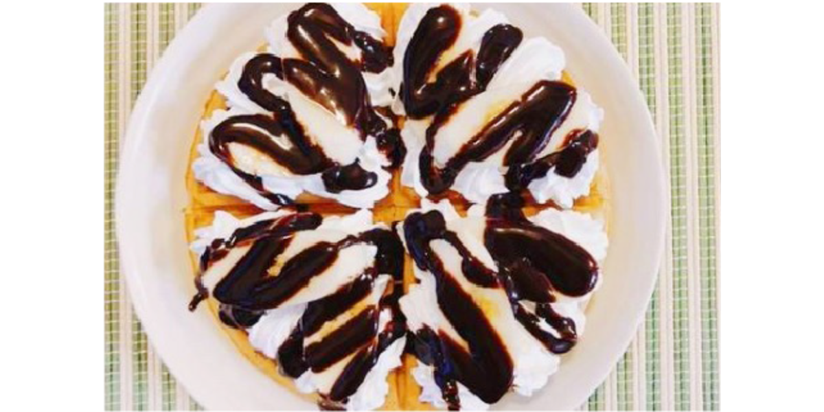 ワッフルパラダイスMIYAKO 関内店 | バナナ＆ミルクク | NEW PORT