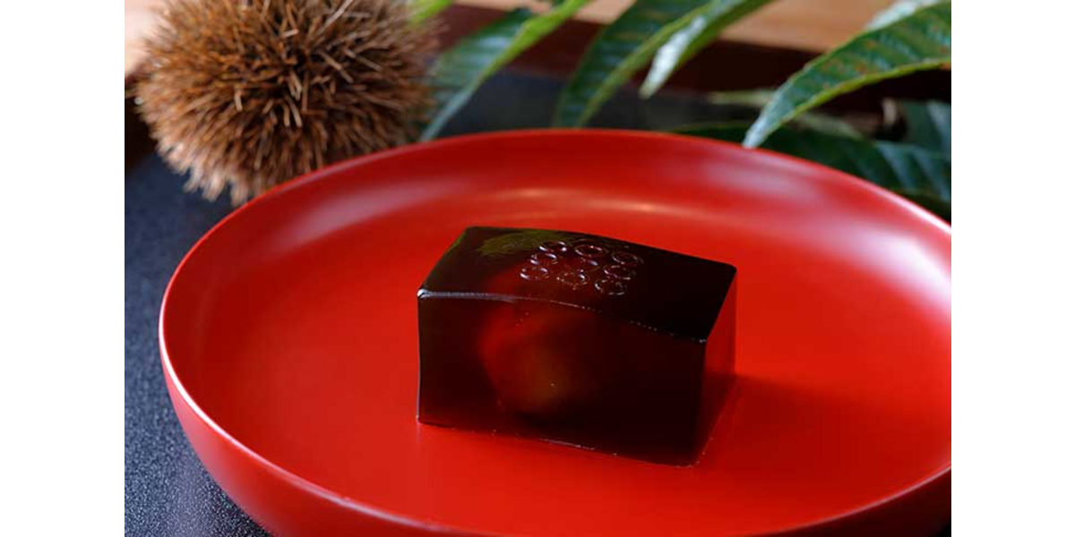 紫野和久傳 丸の内店 | 蓮もち 栗餡（紙箱6個入） | TANOMO GIFT