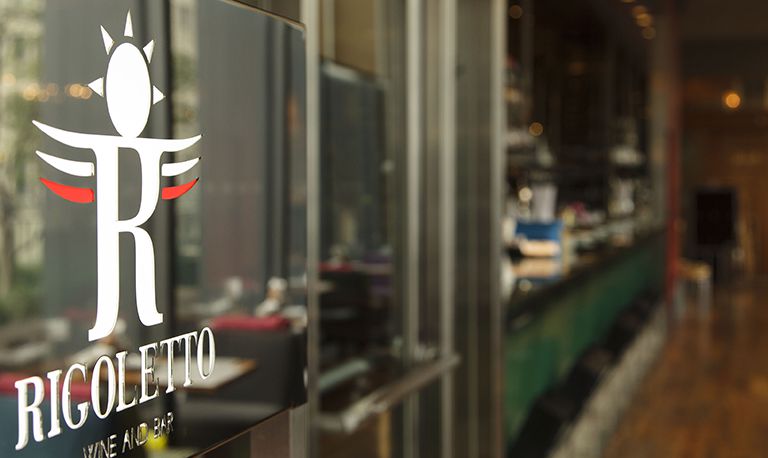 リゴレットワインアンドバー