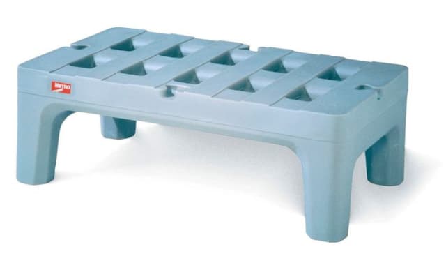 Metro Bow Tie Dunnage Racks