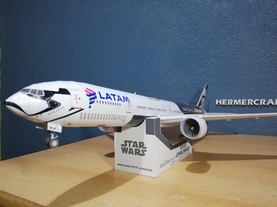 Hermercraft - Boeing 777-300ER Latam Stormtrooper