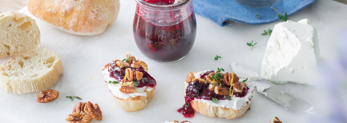 header_Bruschetta_kruidige_kersenjam_geitenkaas_3840x1400.jpg