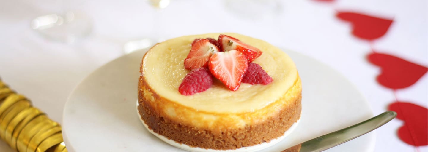 Glutenfri cheesecake med jordgubbar