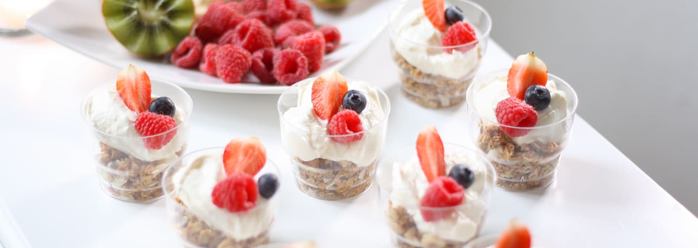 Glutenfri granola med yoghurtparfait