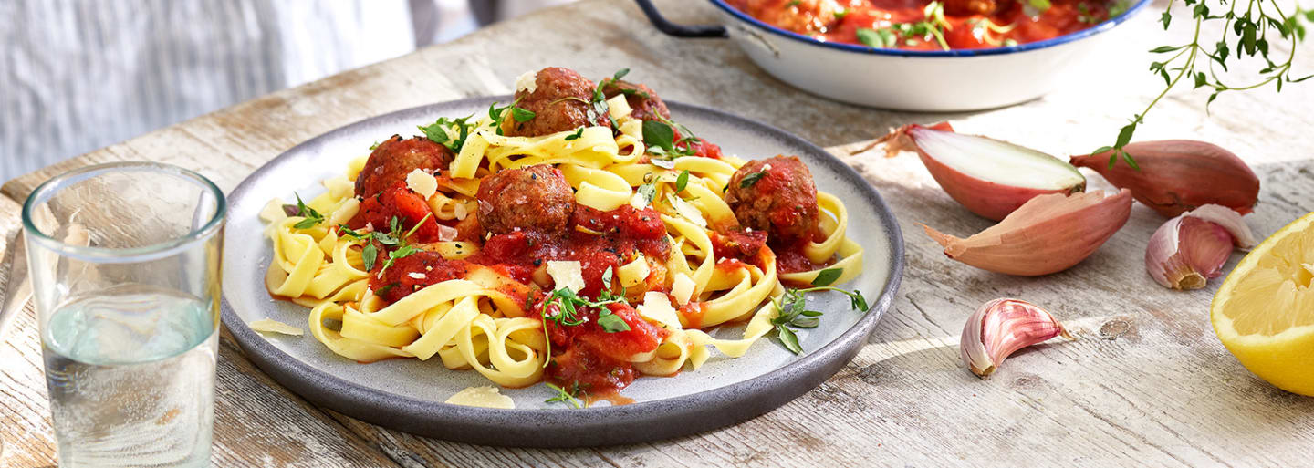 Glutenfri pasta med köttbullar i tomatsås Recept Semper Glutenfritt