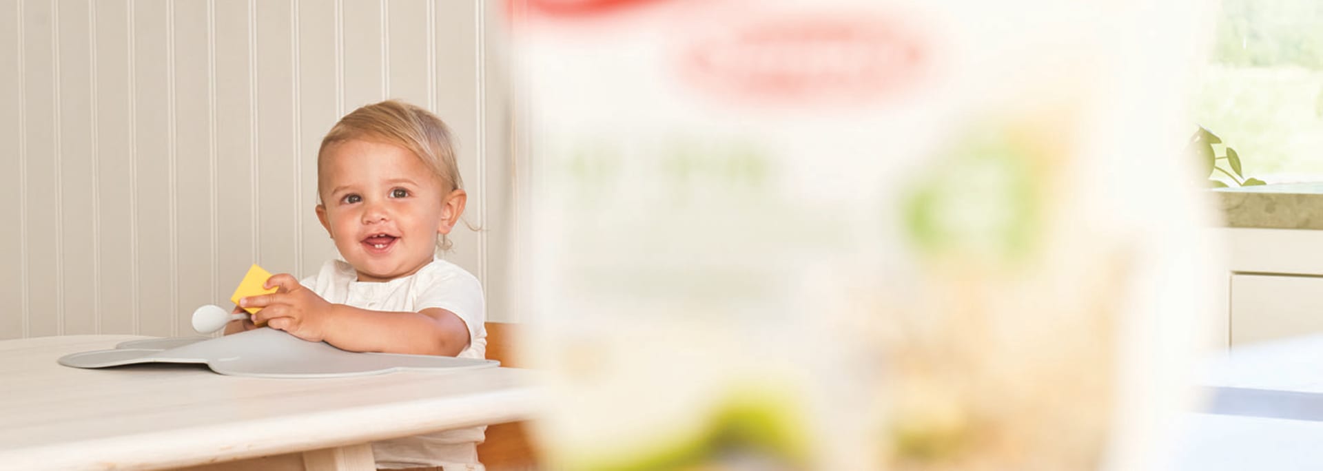 Barn som ska äta mellis - Sempers nya Oat bowl