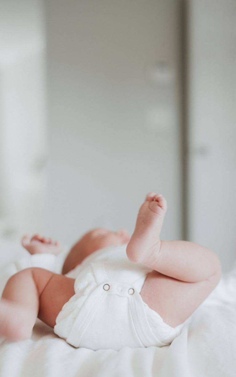 Baby i sengen - Semper Nutrition