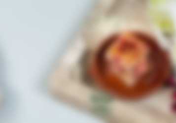 Bærkage på en tallerken