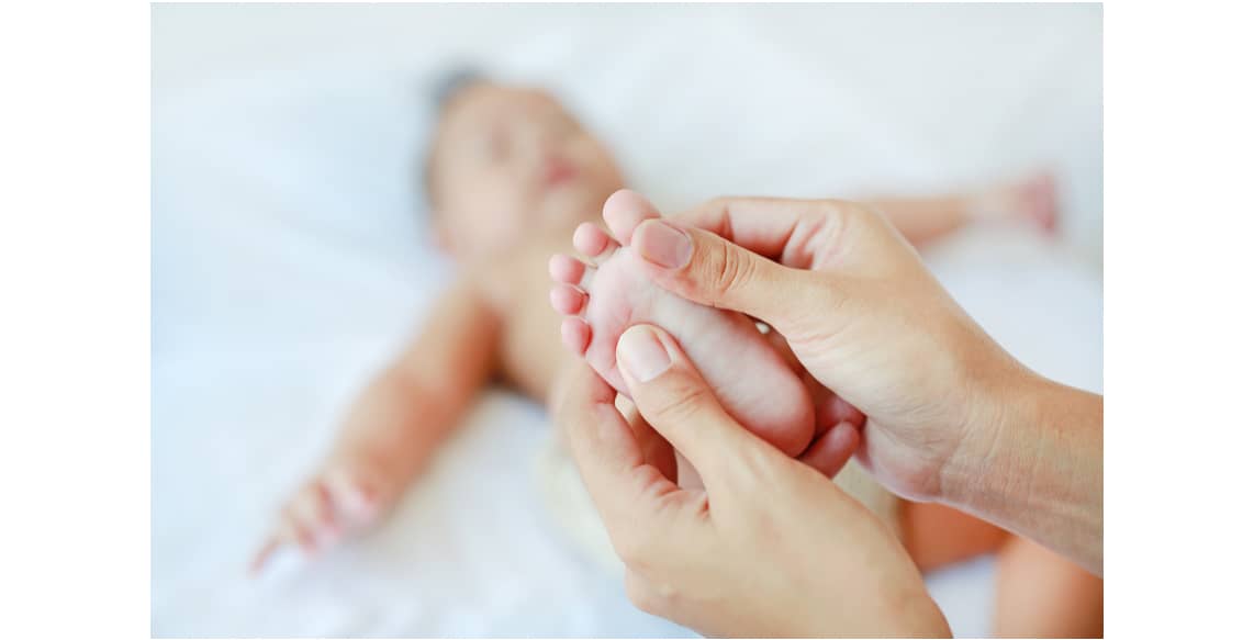 Dormir bien: guía de masajes para que tu bebé concilie el sueño, DORMIR, SUEÑO, BEBÉS, MATERNIDAD, VIU