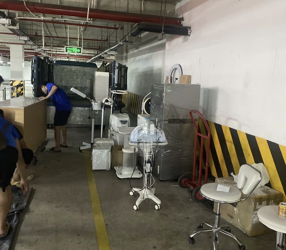 Ngoài xử phạt theo quy định, Cơ quan chức năng áp dụng biện pháp yêu cầu cơ sở dừng hoạt động