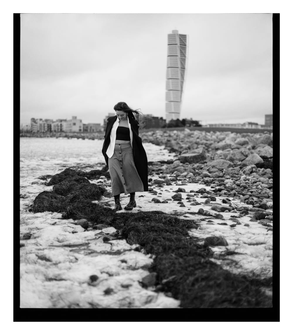 Joakim Hertze &mdash; Swedish portrait and editorial photographer &mdash; Sara by the sea, image 12