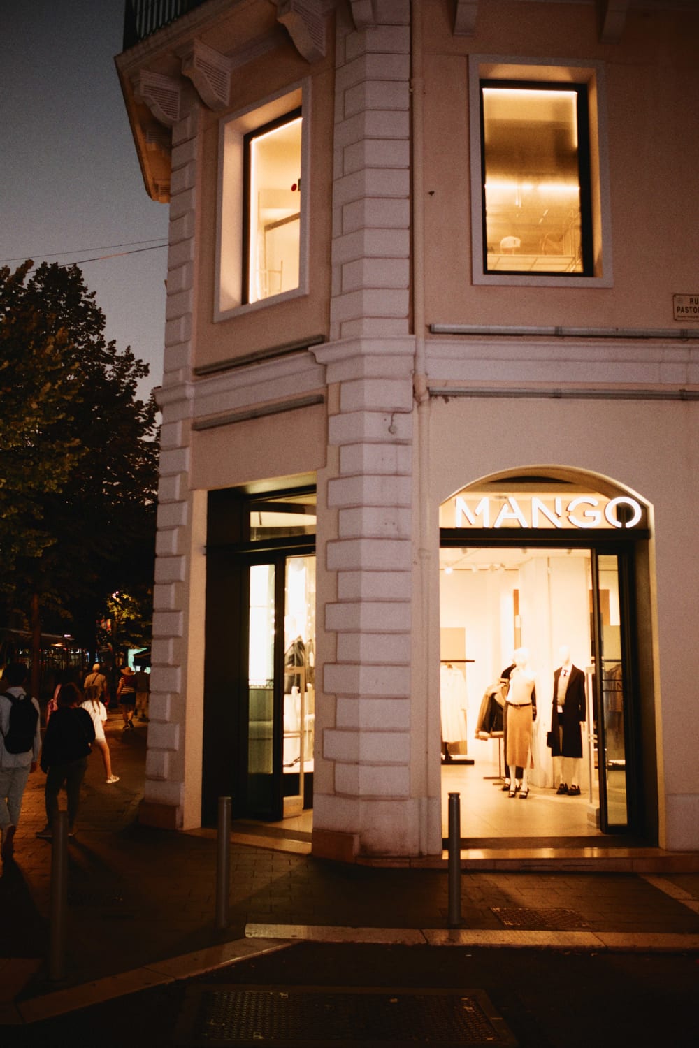 Joakim Hertze — Swedish portrait and editorial photographer — Nice and Antibes, image 5