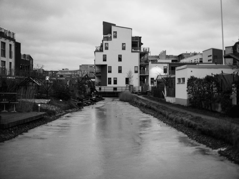 Joakim Hertze — Swedish portrait and editorial photographer — Sara by the sea, image 22