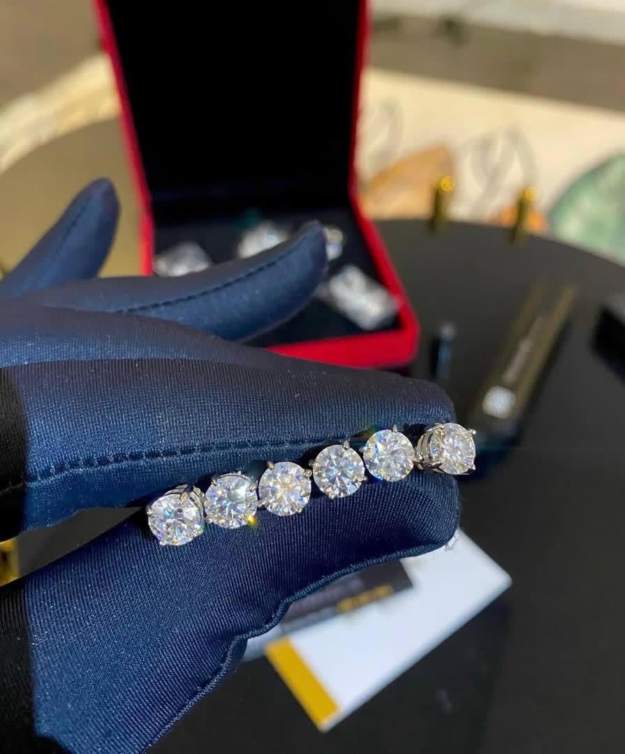 *White Diamond VVS Moissanite Earrings 💎💎* — Diamonds 💎 — Rose Fashion