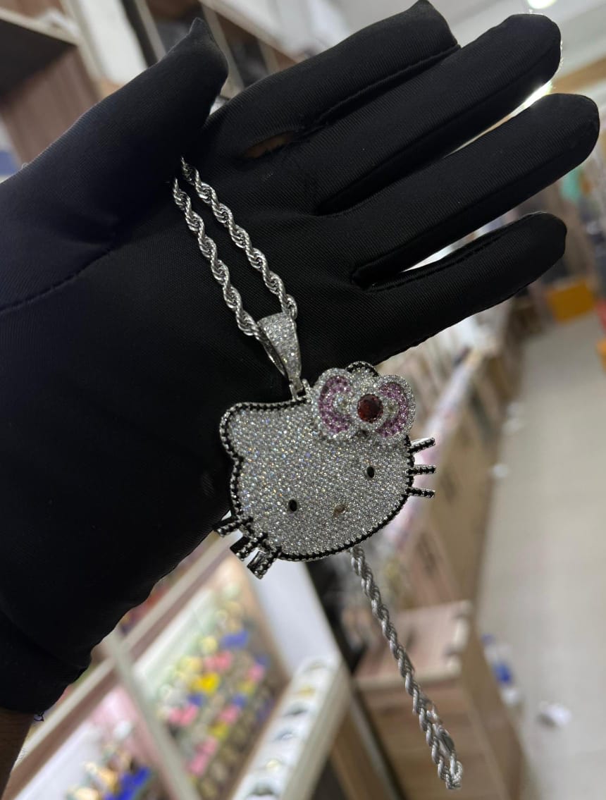 Hello kitty 🐱 Ice pendant and chain — Diamonds 💎 — Rose Fashion