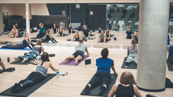 Yoga Flexibilitet Aterhamtning Sats Video corsi di yoga online in italiano, con esercizi, lezioni e spiegazioni delle posizioni. yoga flexibilitet aterhamtning sats