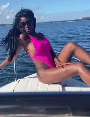 Storia Naomi Massaggi Olistici 13634
