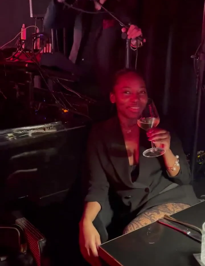 Storia Dea Naomi Black Tantra 17257