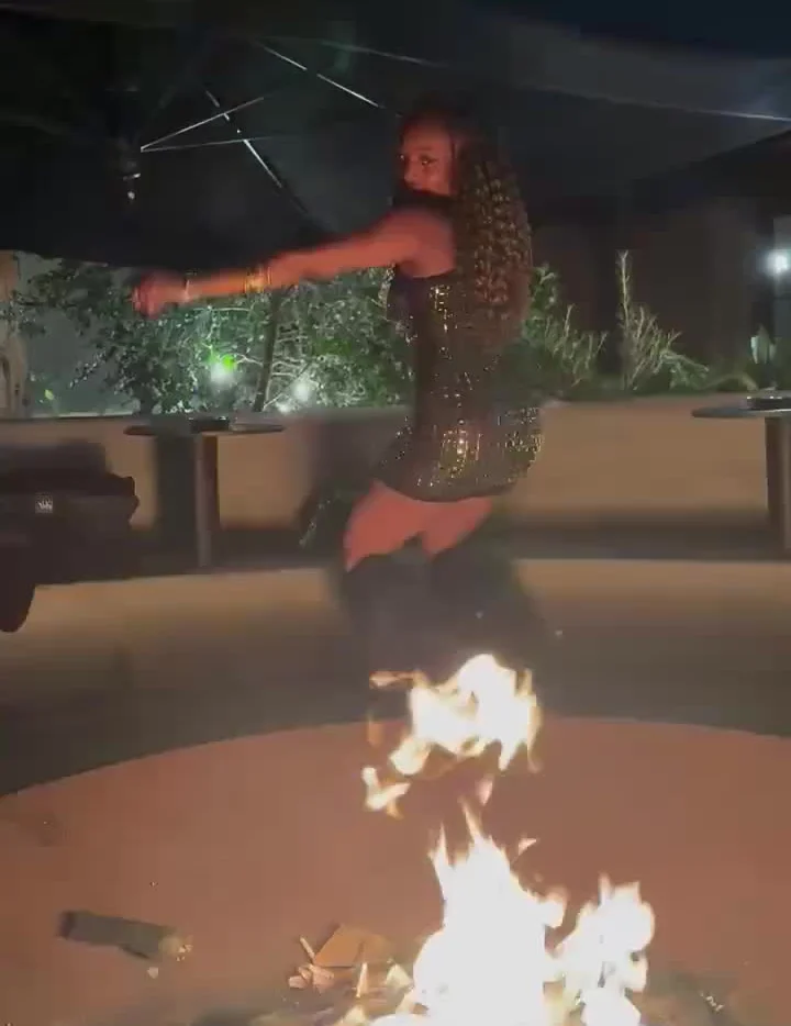 Storia Dea Naomi Black Tantra 17780