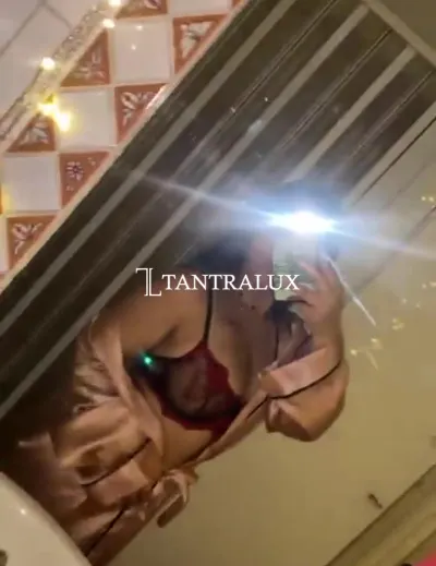 3533493272 Novita Valentina 1712