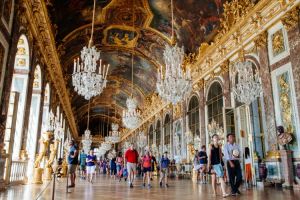 Skip the Line: Versailles Palace and Gardens Day Trip from Paris by Train