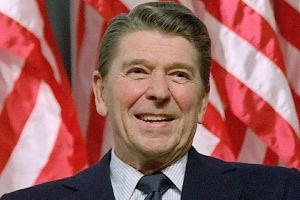 Peacocks, Presidents and Puzzles - The Winter Park Walking Tour + Boat