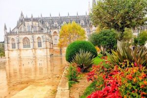 Fátima Batalha Nazaré and Óbidos Private Tour