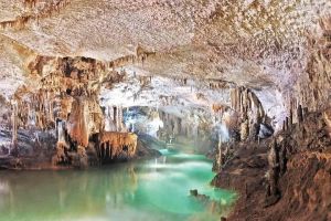 Jeita Grotto and Baalbeck Tour