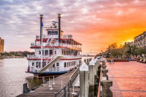 Scenic Savannah Night Tour with Riverboat Sunset Cruise