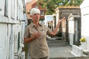 New Orleans Hop-On Hop-Off Tour + St. Louis No.1 Cemetery