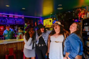 Temecula Wine and True Crime Tour With Drinks Included