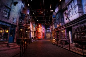 WARNER BROS. STUDIO TOUR - THE MAKING OF HARRY POTTER