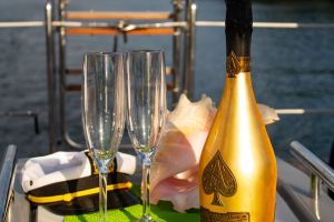2-Hour Champagne Sailing Adventure