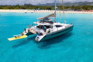 Luxury Catamaran Day Sail in Sint Maarten