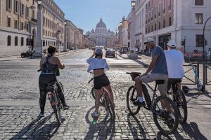 Pedal and taste: Top 5 tasting of Rome by ebike tour
