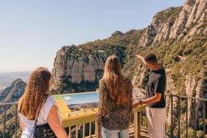 Montserrat Monastery & Farmhouse Lunch Tour