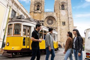 Lisbon 360º Guided Tour: Boat, Bike, Walk & Tram