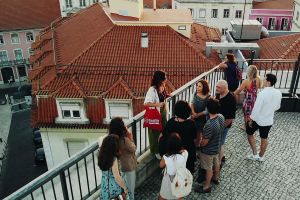Lisbon Sunset Walking Tour with Fado Show and Dinner