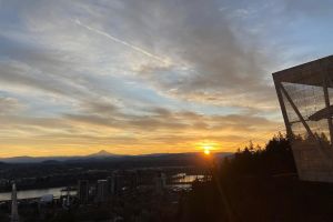 Portland Sunrise Aerial Tram & Doughnuts
