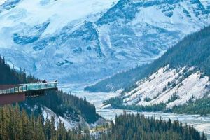 Columbia Icefield Adventure with Glacier Skywalk