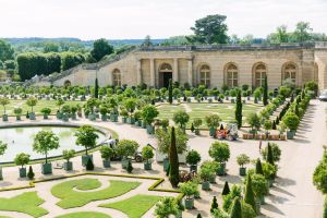 Versailles Half-Day Bike Tour with Marie Antoinette's Hamlet