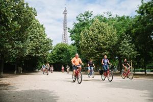 Paris Combo: Bike Tour & Seine Cruise