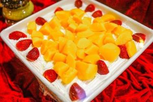 Dubai Creek Dinner Cruise