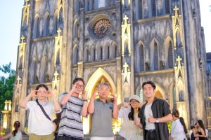 Hanoi Cyclo and Street Food Tour